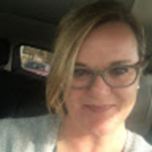 Meet your Posher, Shana